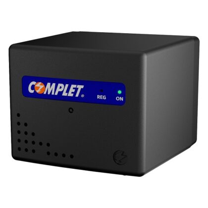 Regulador de voltaje COMPLET RPlus ERV-6-013 3200VA 1600W con supresor integrado 504J 8 NEMA 5-15R 120V entrada/salida